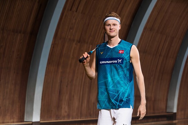 5亿美元顶 5亿美元顶